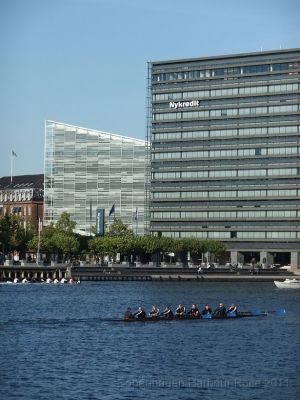 Foto lÃƒÂ¥nt fra Copenhagen Harbour Race
http://www.copenhagenharbourrace.dk/
